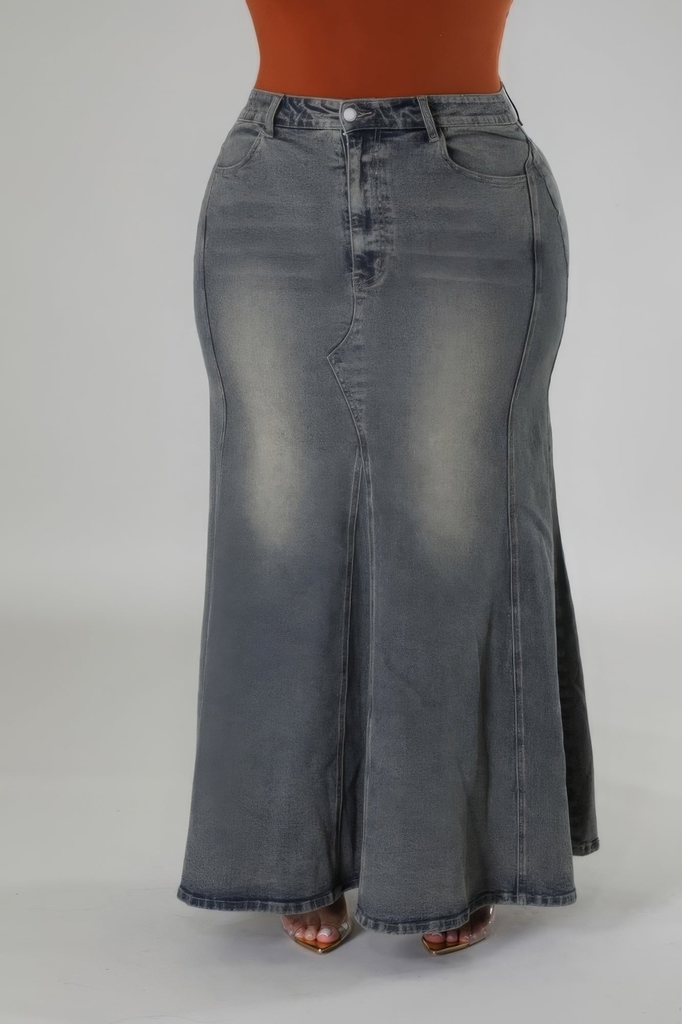 High-waisted Stretch Skirt | CCPRODUCTS, Denim, NEW ARRIVALS, PLUS SIZE, PLUS SIZE BOTTOMS | Style Your Curves